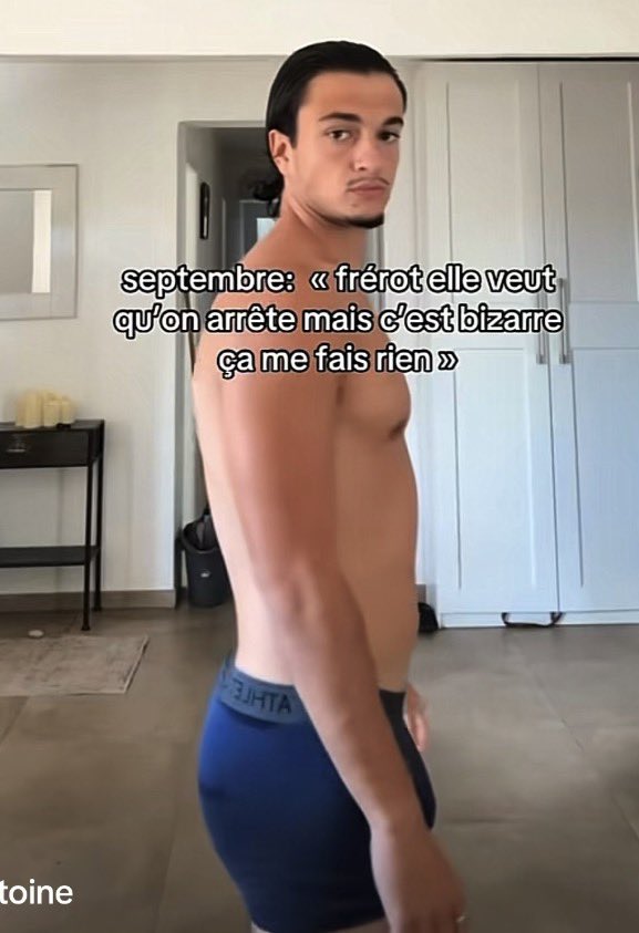 mymtvrsecours's tweet photo. Il a supprimé le TikTok mais vous me connaissez je rate rien 👀 , quel gros paquet Antoine, j’avais tellement la vision, il a une grosse bite 🥵 https://t.co/pDzh4K1PMd
