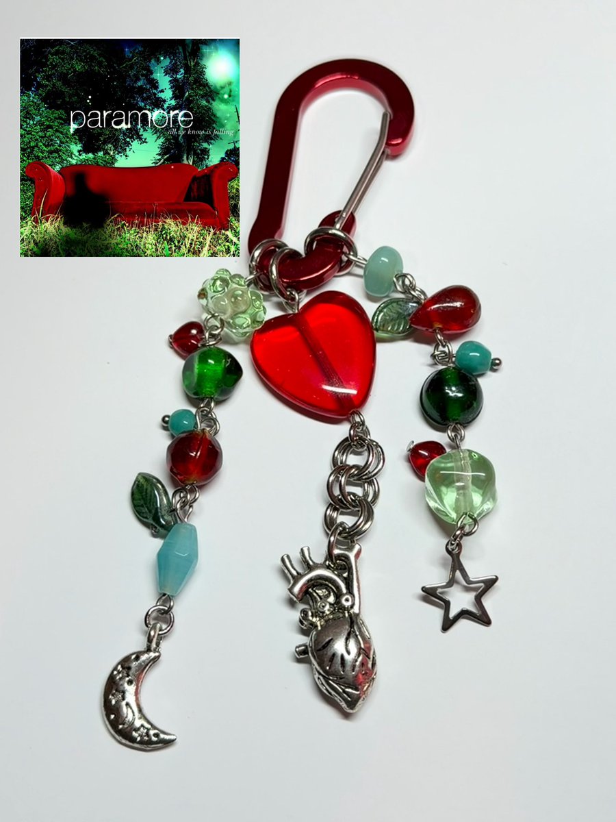 jacqui 💡🍓🪩 tweet media