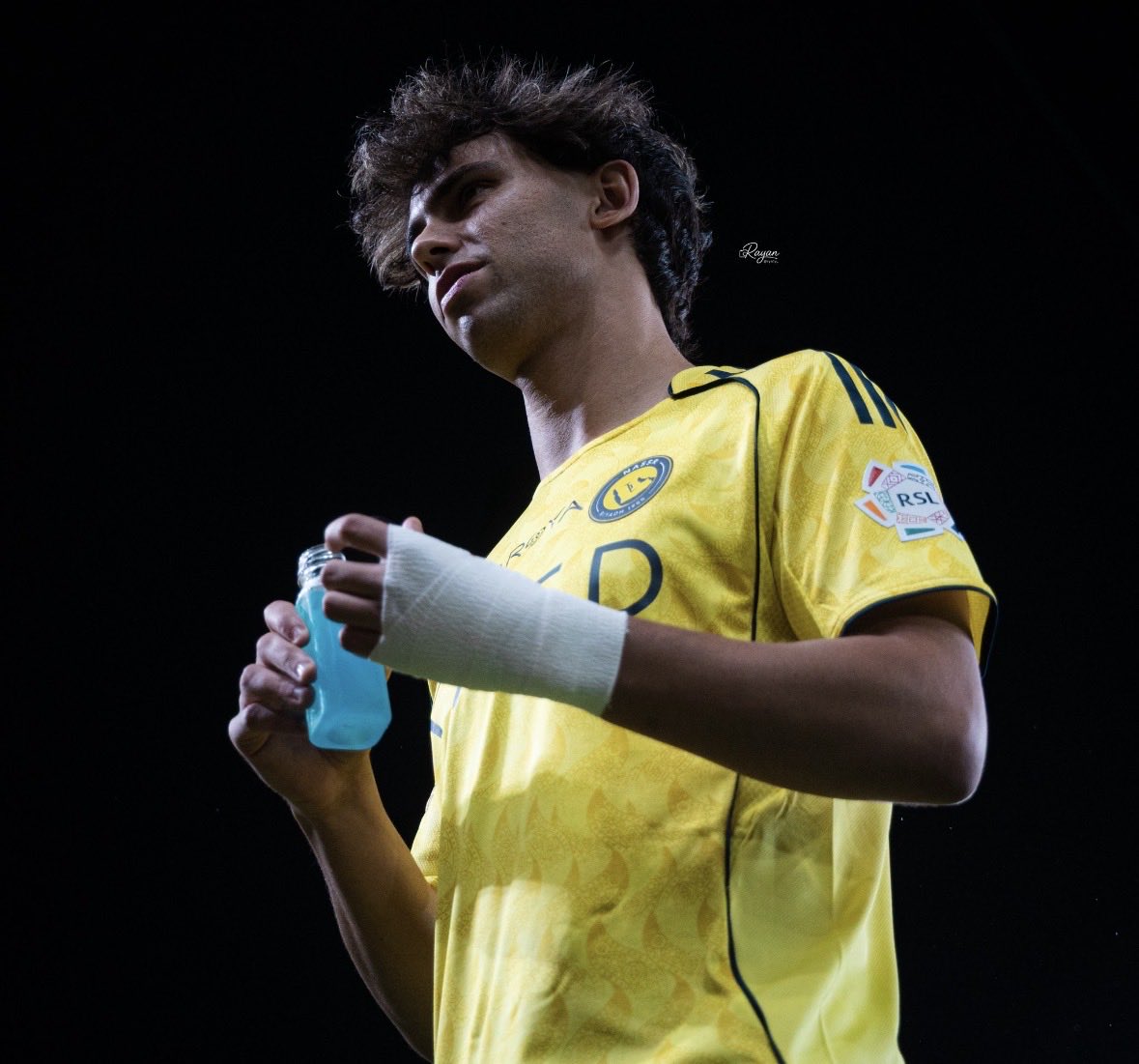 3zizYT's tweet image. 2️⃣7️⃣ —&amp;gt; توني 🏴󠁧󠁢󠁥󠁮󠁧󠁿

2️⃣6️⃣ —&amp;gt; كينونيس 🇲🇽

2️⃣4️⃣ —&amp;gt; الأسطورة كريستيانو 🇵🇹

2️⃣0️⃣ —&amp;gt; مارتينيز 🇨🇴

1️⃣6️⃣ —&amp;gt; جواو فيليكس 🇵🇹

1️⃣6️⃣ —&amp;gt; بنزيما 🇫🇷

1️⃣6️⃣ —&amp;gt; ريتيغي 🇮🇹

1️⃣5️⃣ —&amp;gt; كاراسكو 🇧🇪

1️⃣5️⃣ —&amp;gt; إنريكي 🇦🇷

🔚📊💯 • هدافين دوري روشن السعودي خلال موسم 2025/26 بعد نهاية الجولة الـ29 🎯💚🇸🇦
#SPL ⚽️