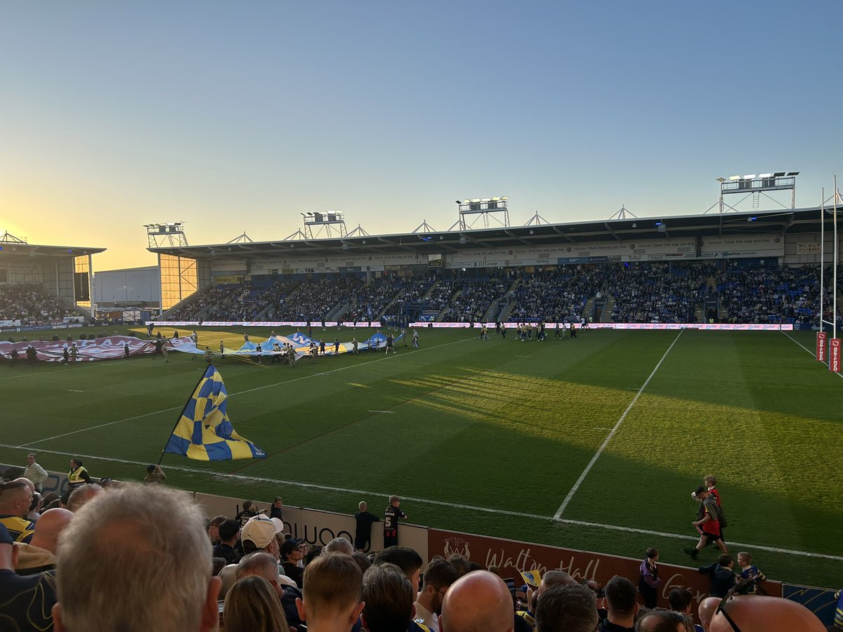 JD83Red's tweet photo. #ComeOnTheWire
Had one of the worst days possible hoping this cheers things up 🙂
@WarringtonRLFC https://t.co/6v8k5fCKfw