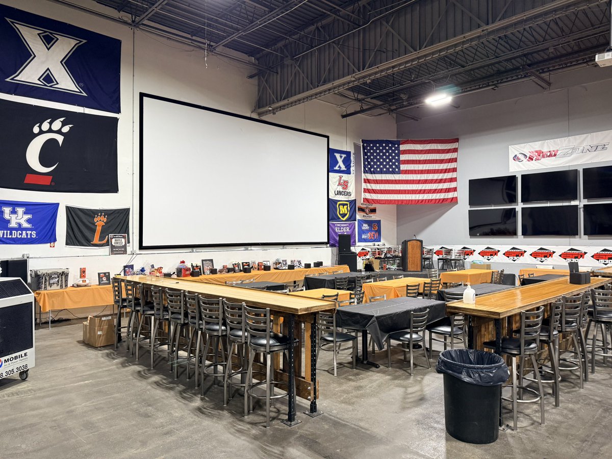 ProjectGameDey's tweet image. The calm before the storm…

Project Game-Dey’s 3rd Annual Draft Event Fundraiser at @FowlingCincy 

#Charity #Bengals #WhoDey #NFLDraft
