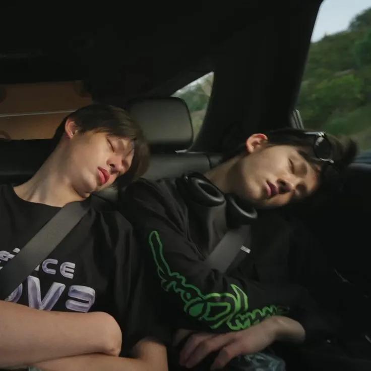 don't joke with james infront of seonghyeon, that's his mama.