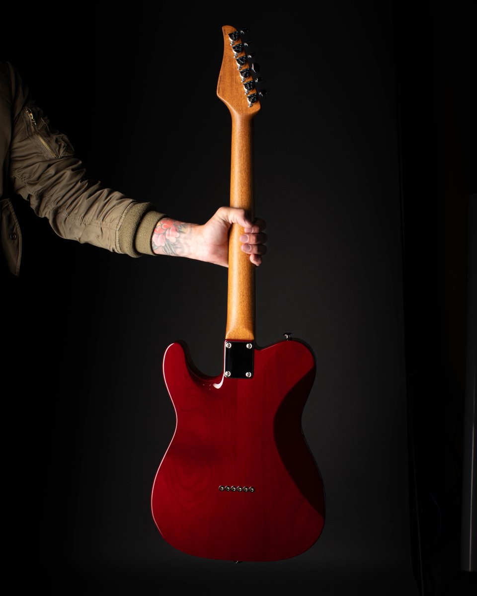 Suhr Custom tweet media