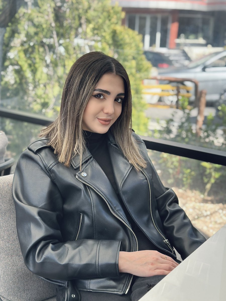 aylarfotouhi tweet media