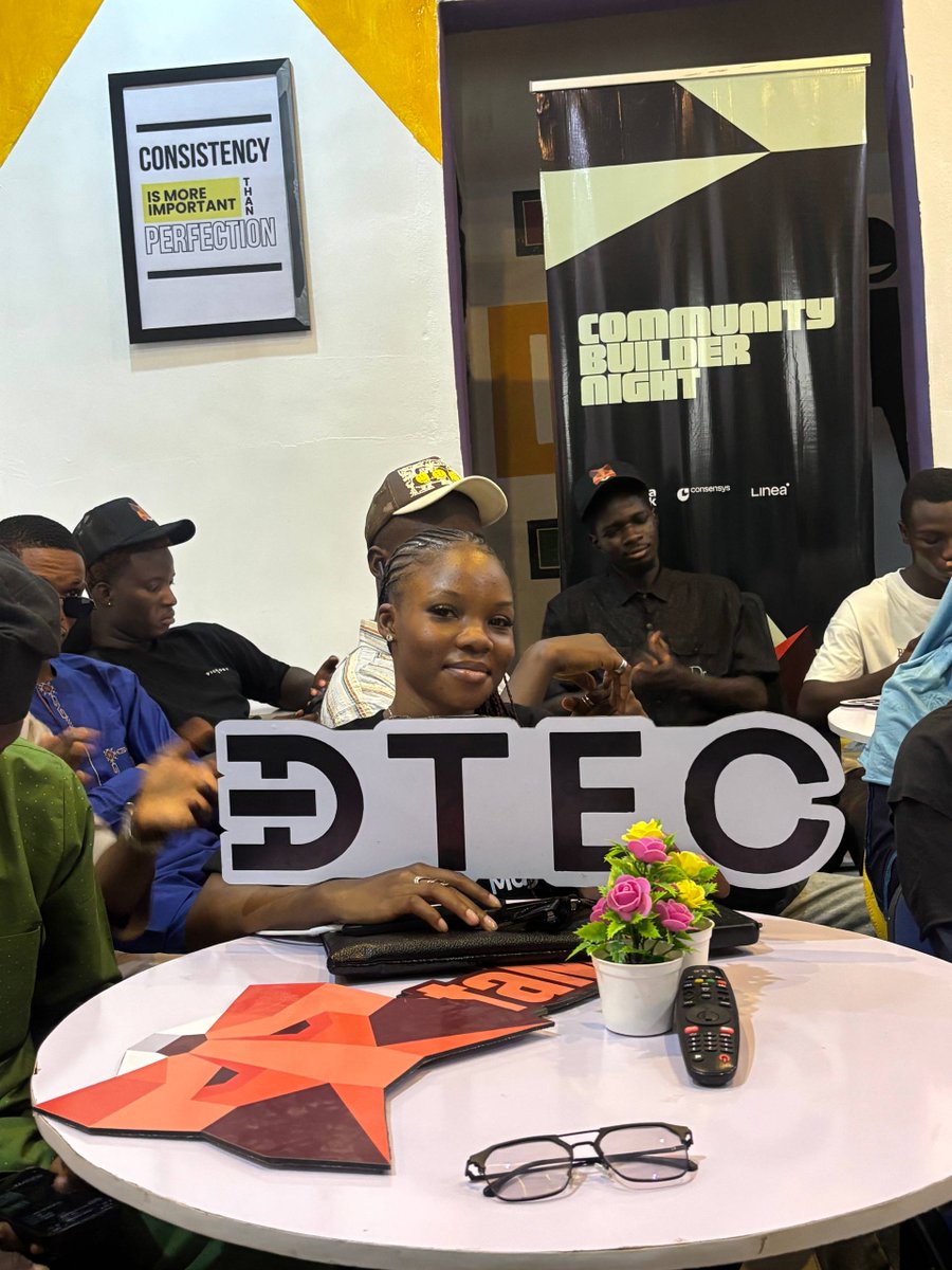Dtec_AINetwork's tweet image. The energy in Nigeria is incredible! 🇳🇬

We’ve connected with the community in Ilorin alongside the @MetaMask team to showcase the Dtec ecosystem and our vision for mobility. 

It’s inspiring to be part of the crowd building the future of #Web3. 🚀