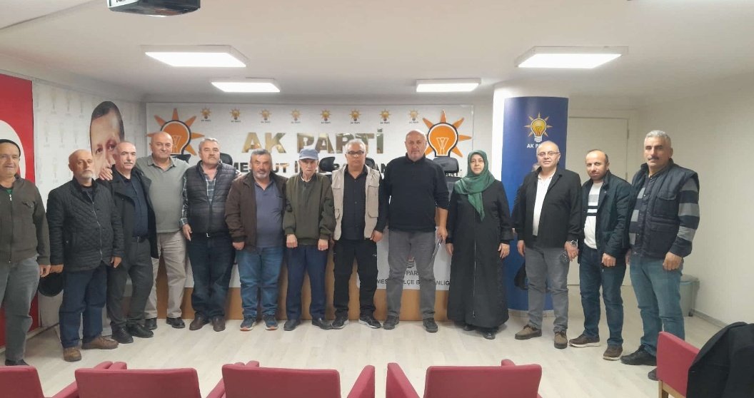 ozbey57sinoplu's tweet photo. Piyade Mahallesi Komisyonu, haftalık olağan toplantısını; Mahalle Başkanımız Sayın Mustafa UYSAL’ın başkanlığında, Mahalle Koordinatörümüz Sayın Nuray ÖNER’in katılımlarıyla,Ekrem kormaz başkan katılmıştır gerçekleştirmiştir.

@ysankazan
@erhansarigol
@etimesgut
@AkpartiAnkara https://t.co/UcQblZDfZo