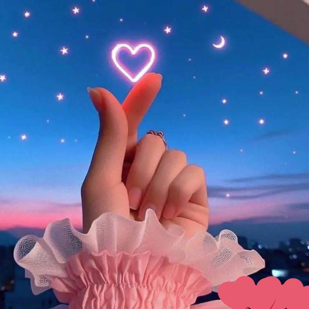 لكل  ليل  قمر  ...

 حتى  ذلك  الليل  الذي  بأعماقك   ....
#همس_المساء 💜