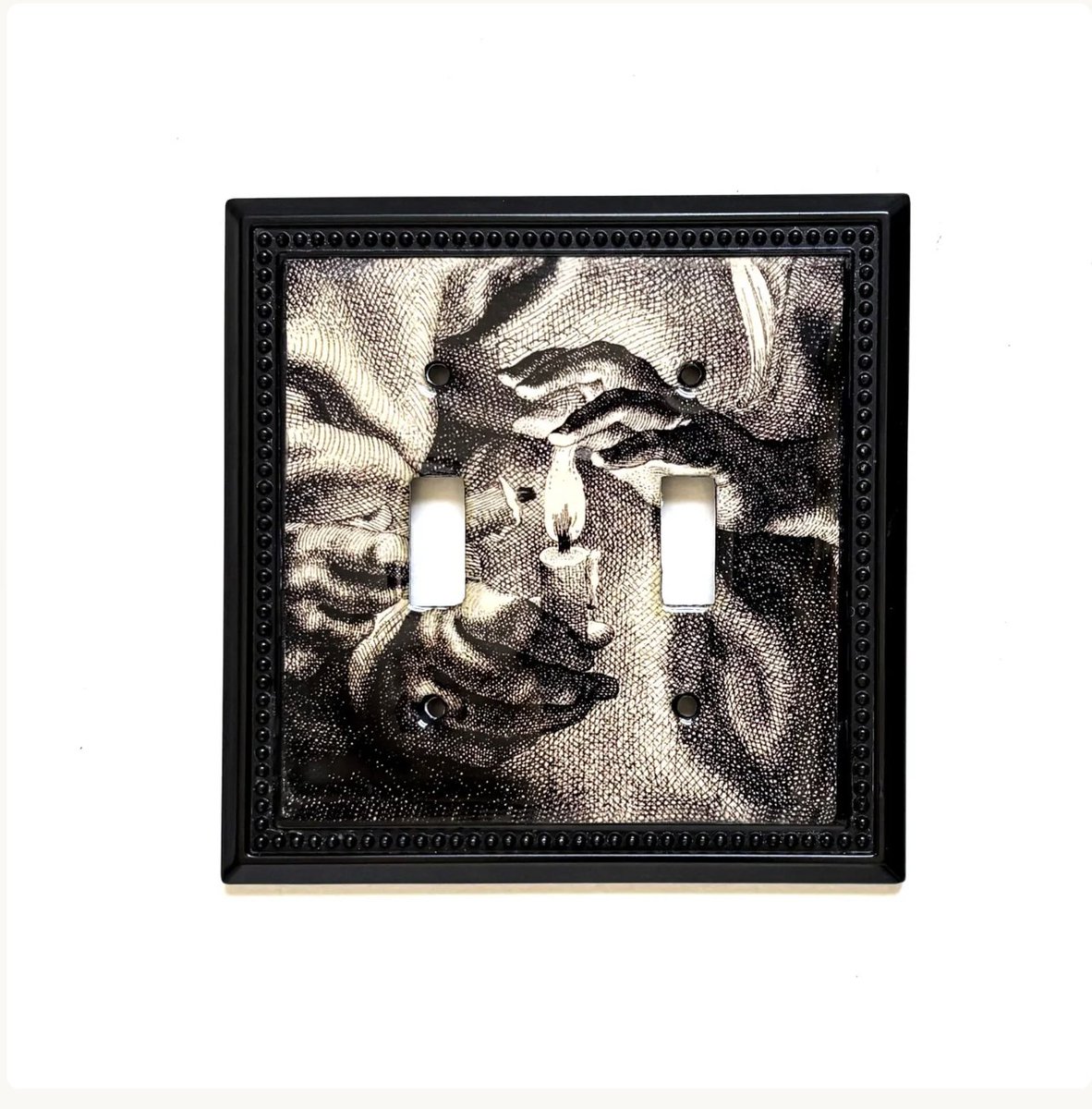 serra_artcraft's tweet image. Candle Lighting Double Toggle Light Switch Plate etsy.me/4uc3xgg via @Etsy #lightthenight #homerefresh #artisanmade #interiordesign