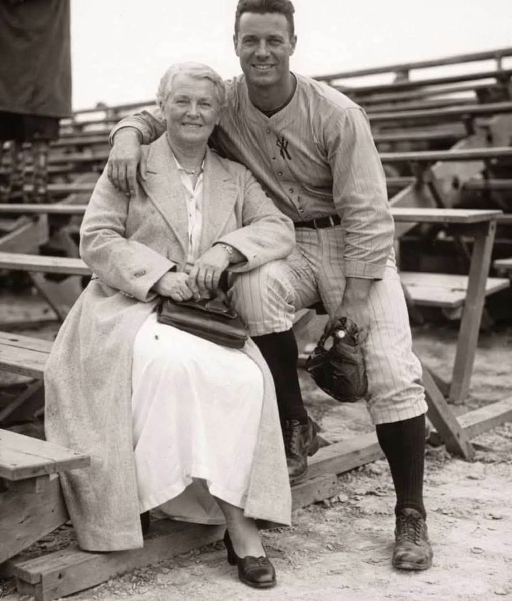 𝐸ş𝓇𝑒𝒻𝓅𝒶ş𝒶𝓁ı tweet media