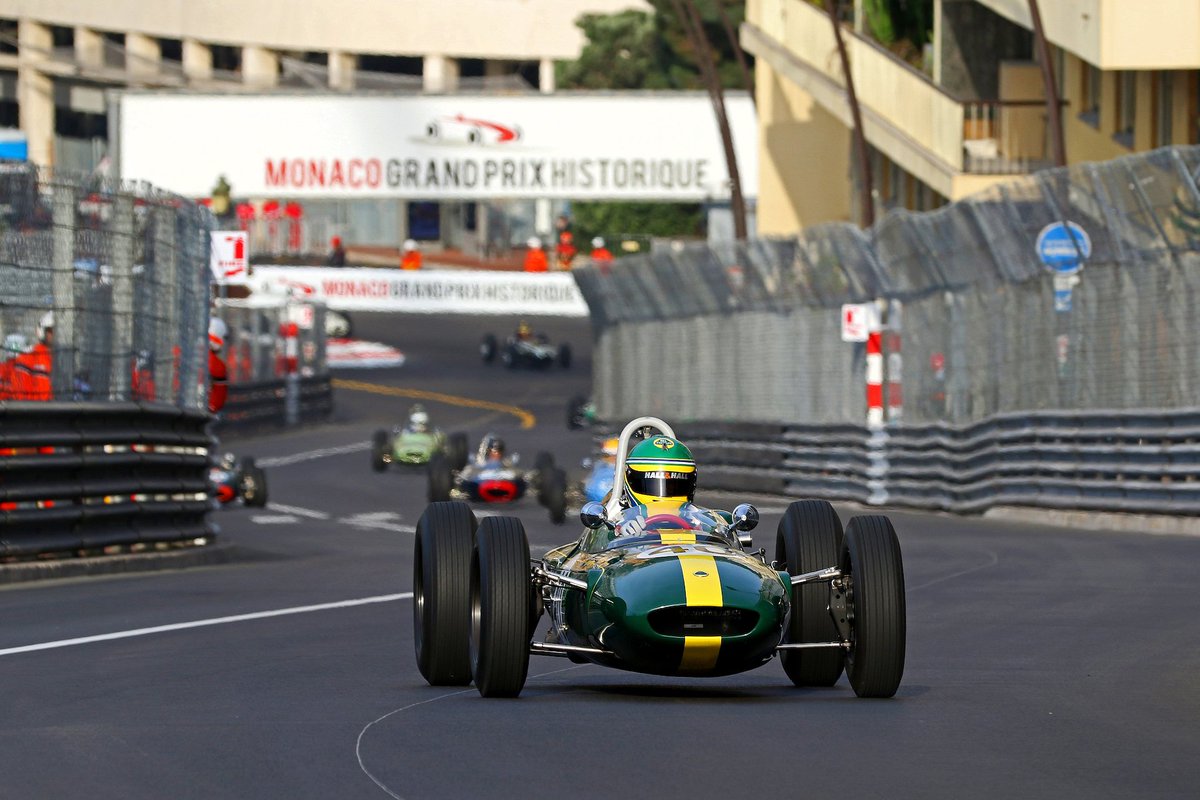 Javi_Etxebarria's tweet image. 🔴🔴¡Por cierto, para los muy cafeteros, este fin de semana se celebra el Grand Prix Monaco Historique 2026! Tenéis directos programados ya aquí: youtube.com/@automobileclu…
#F1 #Cars #Retro #Monaco