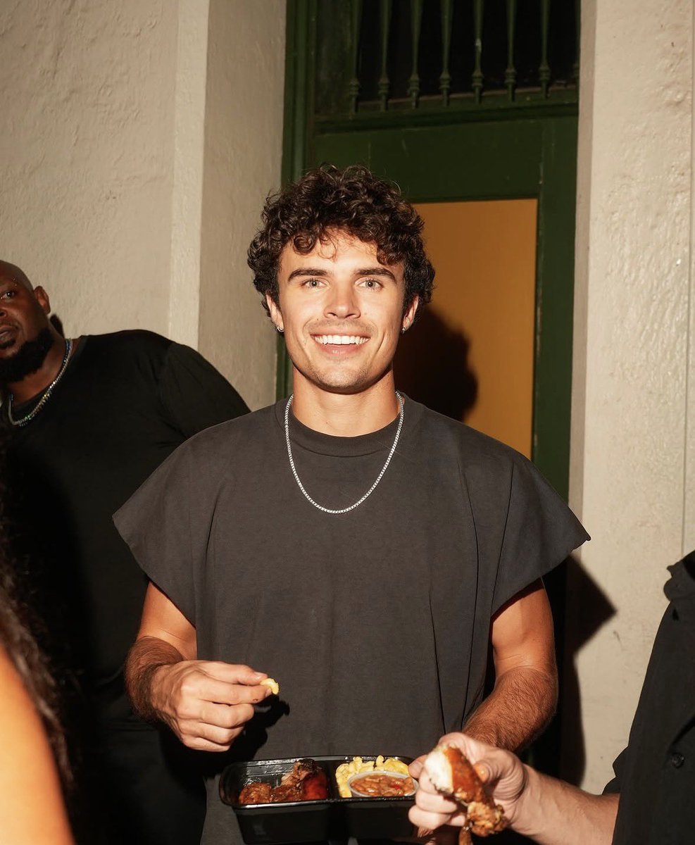 NicVansArchive💫 tweet media