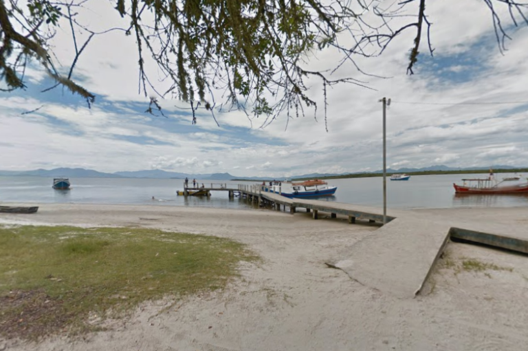 O MPF viabilizou a emissão da licença ambiental para a construção do novo trapiche da Vila das Peças, no litoral do PR, que irá garantir a segurança e o direito de locomoção da comunidade. A medida é resultado de mais de dois anos de atuação extrajudicial.
mpf.mp.br/o-mpf/unidades…