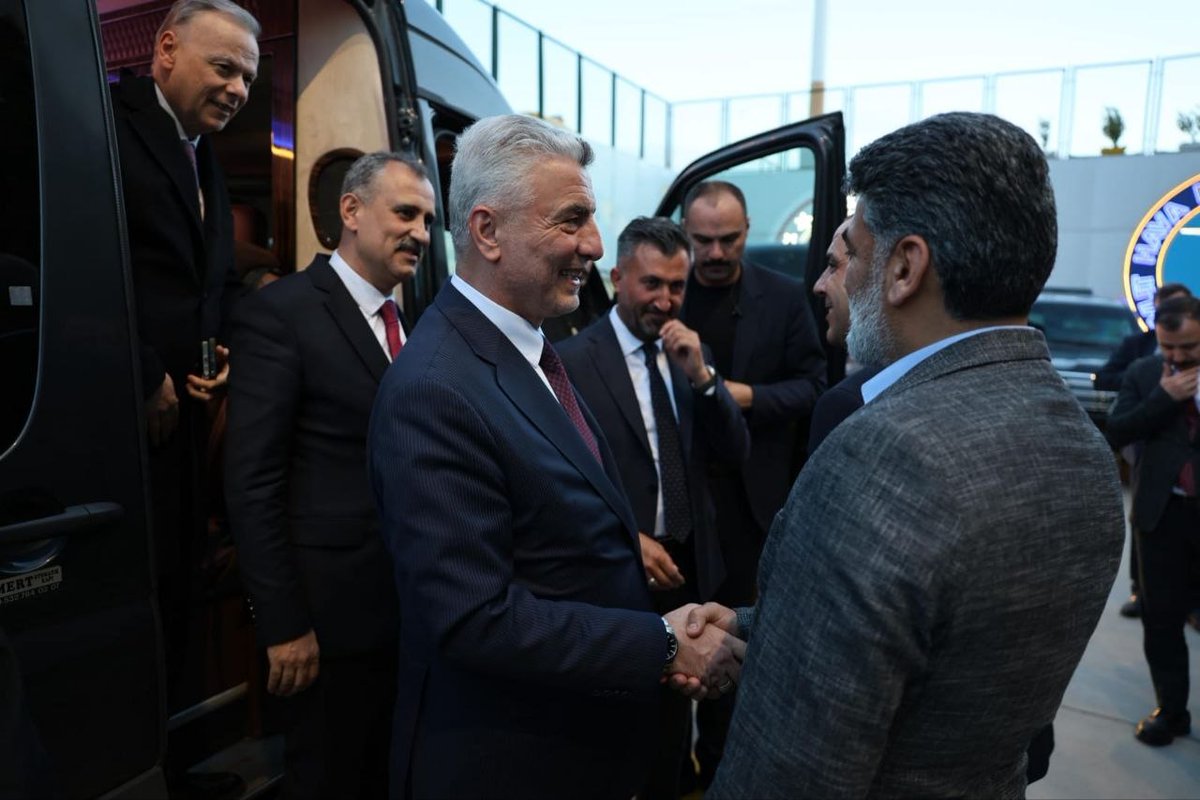 Ticaret Bakanımız Sayın Prof. Dr. Ömer Bolat’ın, Gürbulak Gümrük Kapısı Açılış Töreni kapsamında gerçekleştirdiği programların ardından ilimizden havalimanında kendilerini uğurladık; bölgemize sunduğu kıymetli katkılar ve destekleri için teşekkür ediyor, çalışmalarında
