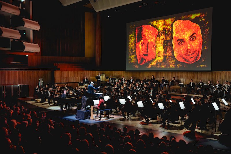 TheReviewsHub's tweet image. #CONCERT #REVIEW Royal Philharmonic Orchestra: Turangalîla: Infinite Love @southbankcentre @royalphilorch 'the symphony feels slightly relegated to background music' ⭐️⭐️⭐️ thereviewshub.com/royal-philharm… #London
