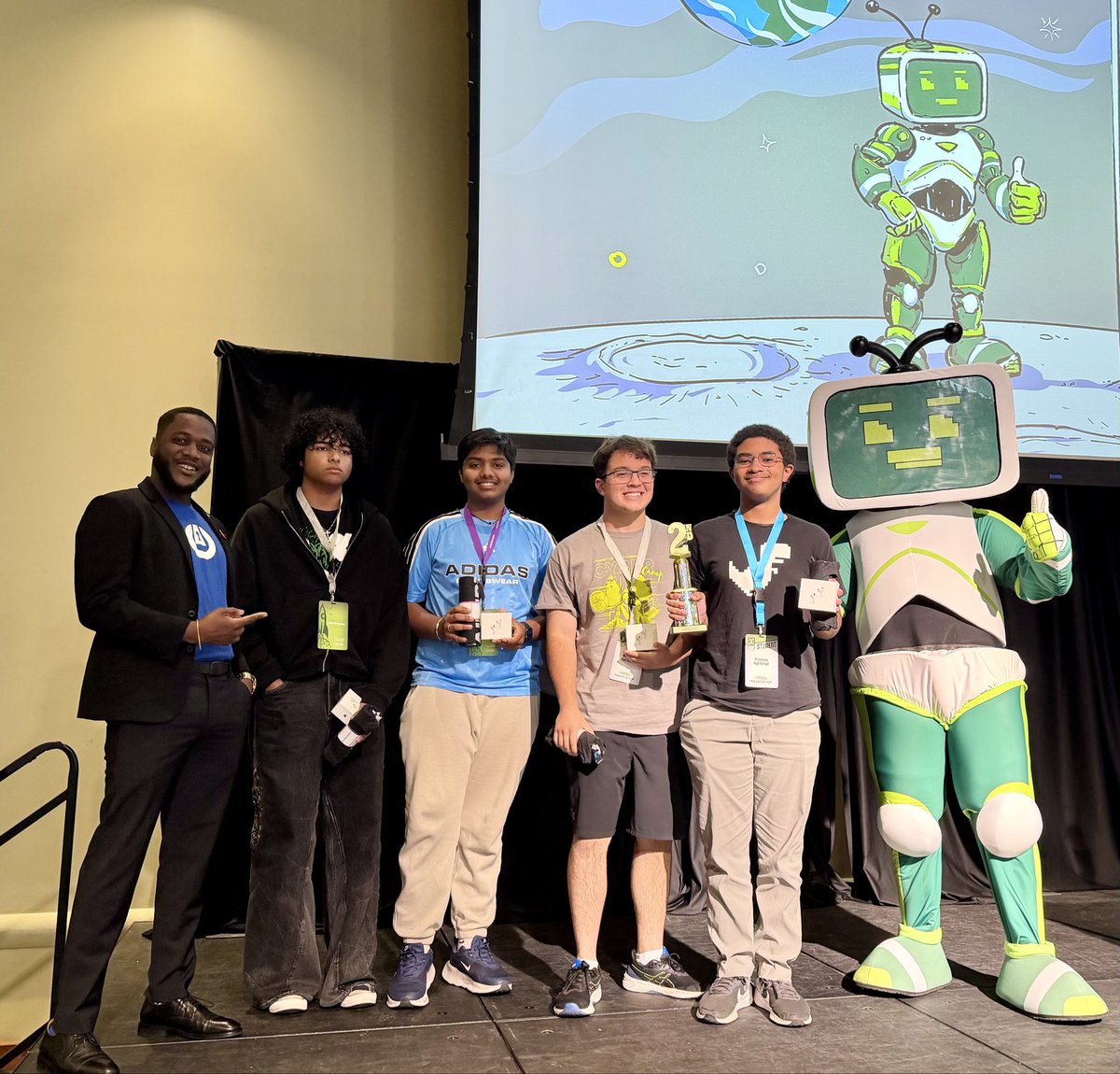 MiddletonSTEM's tweet image. 🏆 SILVER AT STATE! 🥈
We are thrilled to announce that the Tigers secured 2nd Place in the Intermediate Division at the CyberLaunch CTF State Competition!
#CSITMagnet #TigerProud #Cybersecurity💻 @HillsboroughSch @SDHCMagnet