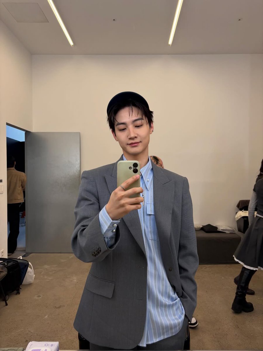 BBOMOLOGY tweet media