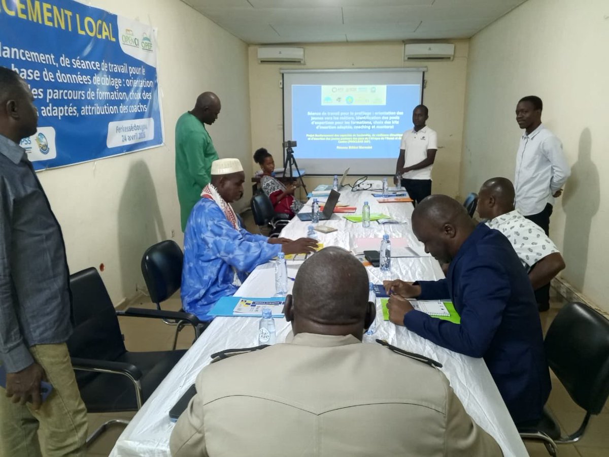 À Ferké, le 24 avril 2026, le RBM, avec OPEN-CI, OPEF et l’appui d’Inter-Réseaux, a lancé un atelier de profilage pour l’insertion socioprofessionnelle des jeunes pastoraux et agropastoraux. Une initiative dans le cadre du ProcLead et MOPSS 2 : maroobe.com/atelier-de-pro…