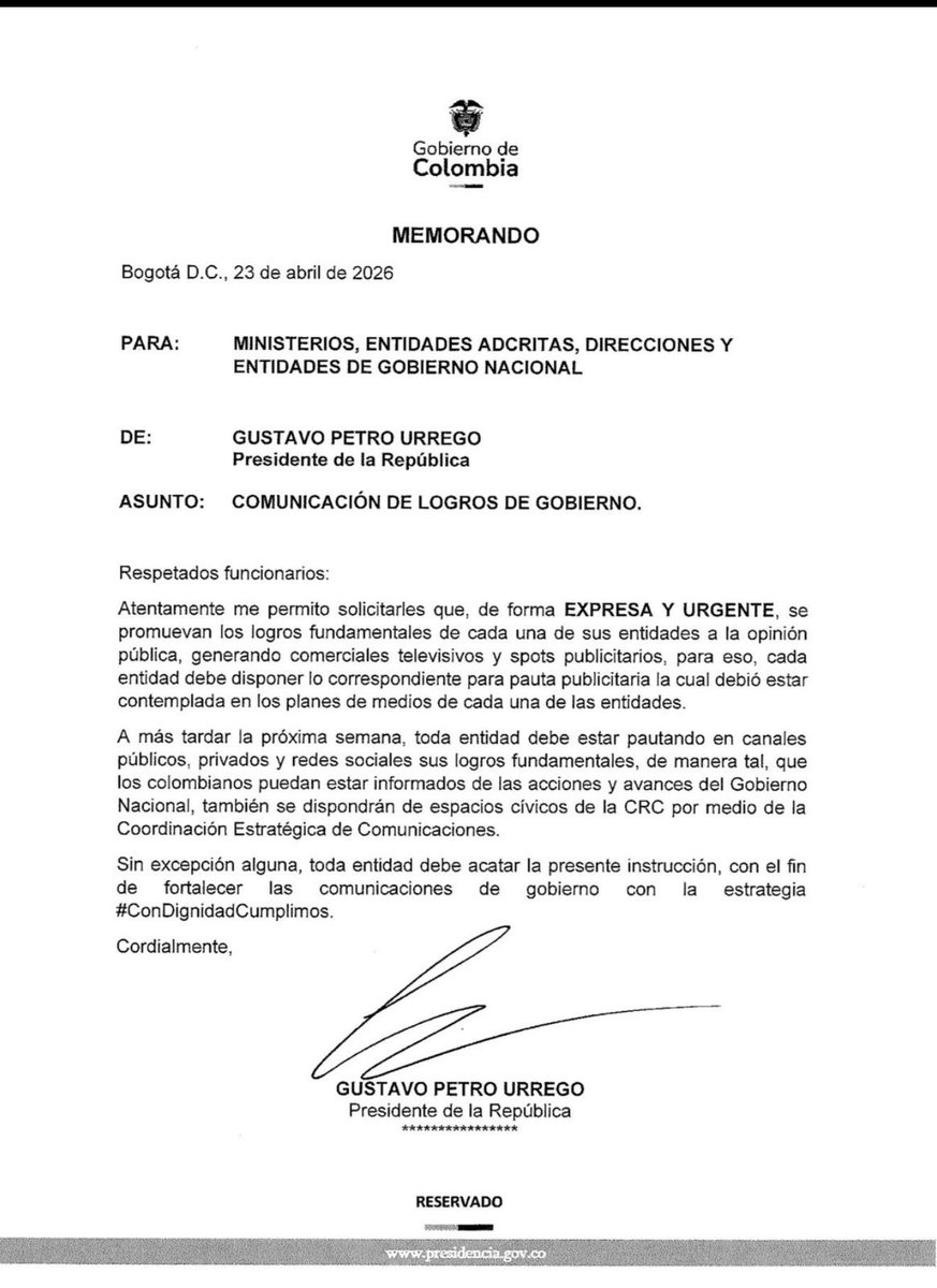 Los enfermos sin medicamentos
Los pensionados sin pensiones 
Los pobres sin vivienda
La nación endeudada 
Las catástrofes sin dineros para responder 
Y los fondos… los fondos.  👇🏻