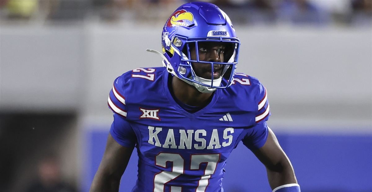 CJWilson2011's tweet image. Thank you @KU_Football &amp;amp; @KFlahertyKU for the camp invitation. Grateful for the opportunity to learn more about the program &amp;amp; compete.

@ACHS_ChargerFB @CoachJackACHS @coachHUFFFFF @CoachTCRandle @TheProtectUCrew @Youngbullz22 @PrepRedzoneTX 

#DB #Classof2029 #Big12 #Blessed