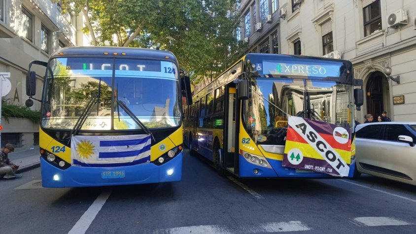 Carlos Negro se reunió con sindicatos del transporte tras agresión a un trabajador; el agresor está identificado
goo.su/lWuoiLz