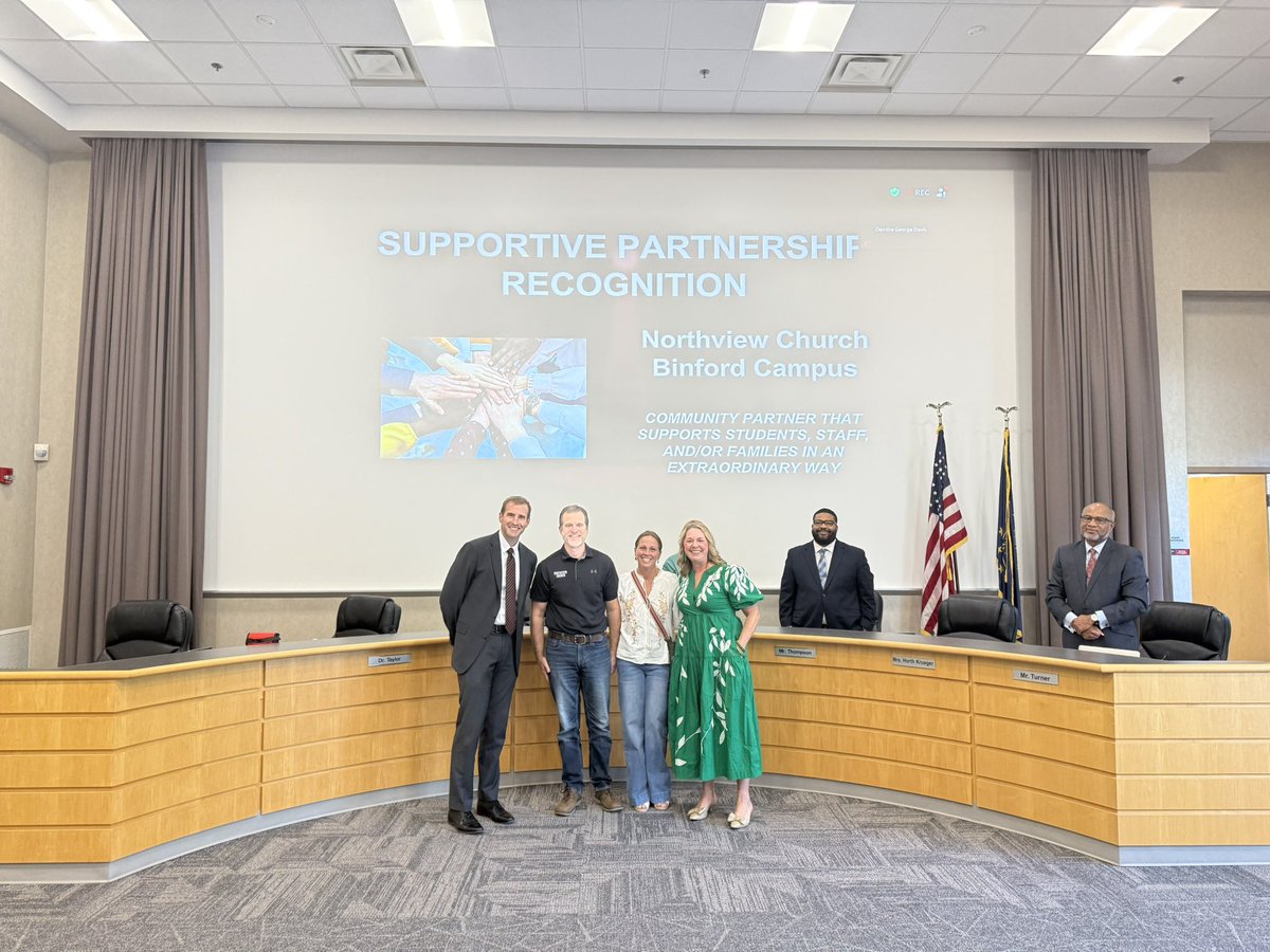 AllisonvilleES's tweet photo. On Wednesday, we had the opportunity to recognize our Gators at the school board meeting. We celebrated accomplishments, showcased the great work happening at our school, and recognized several partners who support our work. #WeareAV🐊 https://t.co/ExADRu7mYd