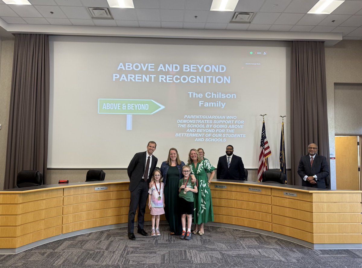 AllisonvilleES's tweet photo. On Wednesday, we had the opportunity to recognize our Gators at the school board meeting. We celebrated accomplishments, showcased the great work happening at our school, and recognized several partners who support our work. #WeareAV🐊 https://t.co/ExADRu7mYd