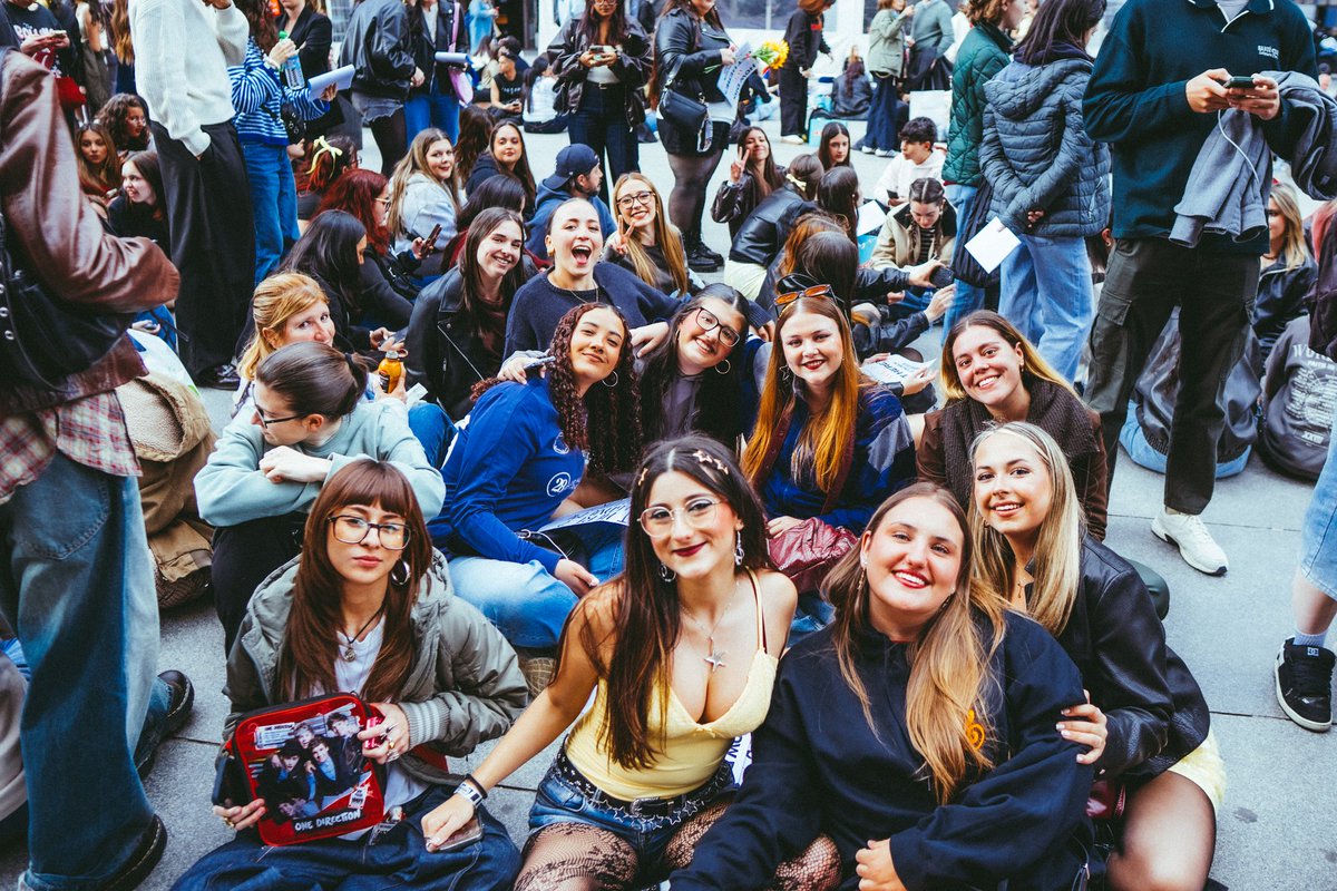 LouisWT91World's tweet photo. 📸| LTHQ via Discord (3)!

Bologna! 🇮🇹 — Milan! 🇮🇹 — Barcelona! 🇪🇸 — Madrid! 🇪🇸 https://t.co/tqneAxkEVW