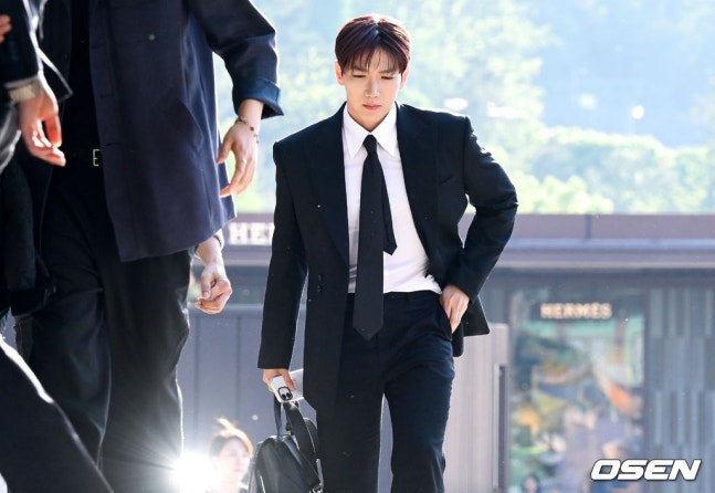 정크 JUN.K tweet media