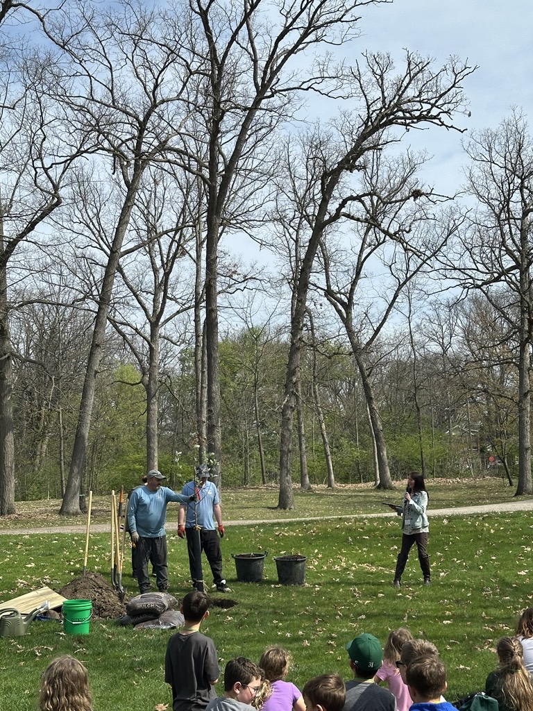MI_TCRPC's tweet image. Happy Arbor Day, Greater Lansing! 🌳🌲

We spent Arbor Day at the @potterparkzoo for their tree-planting ceremony and with the @GLRC4stormwater, teaching kids about the importance of trees!

#ArborDay #Trees #CleanAir