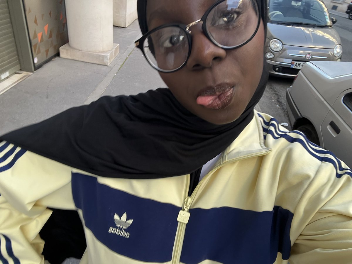 mamou ✦ is REDRED! tweet media