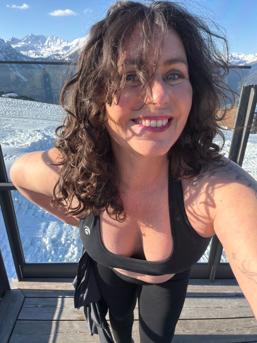 Angeline tweet media