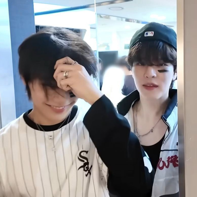 they’re so boy i feel insane