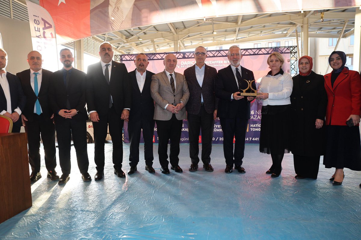 yyaseminozdemir's tweet photo. 📚5.#Darıca Kitap Günleri kapsamında @Akparti TBMM Grup Başkan Vekilimiz ve Manisa Milletvekilimiz Sayın Bahadır Yenişehirlioğlu Söyleşi ve İmza Programına teşkilatımız ile birlikte katıldık.

Grup Başkan Vekilimiz Sayın Bahadır Yenişehirlioğlu’na kıymetli katkıları için çok teşekkür ediyorum.
@Yenisehirlioglu