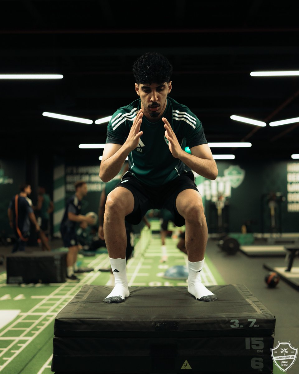 ALAHLI_FC's tweet photo. اللمسات الأخيرة قبل النهائي الآسيوي 💪💚

#الأهلي_ماتشيدا_زيلفيا | #دوري_أبطال_آسيا_للنخبة | #LetsGoWithAlAhli https://t.co/UJS036cMPs