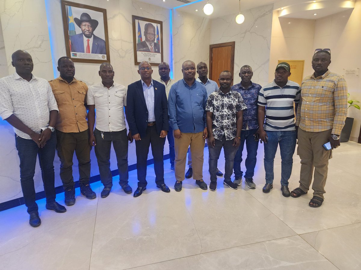 To the Courageous fighter who sacrificed his youth for the defence of our country,<a href="/Plugandaa/">Patriotic League of Uganda</a> chptrs from Nordic,Japan,China,Rwanda,UK,USA,South Sudan, Kenya,Tanzania,Turkey,UAE,Qatar,Saudi Arabia,Canada,South Africa,Mozambique,China, Russia,Egypt,Nigeria..say Hongera on your 52nd