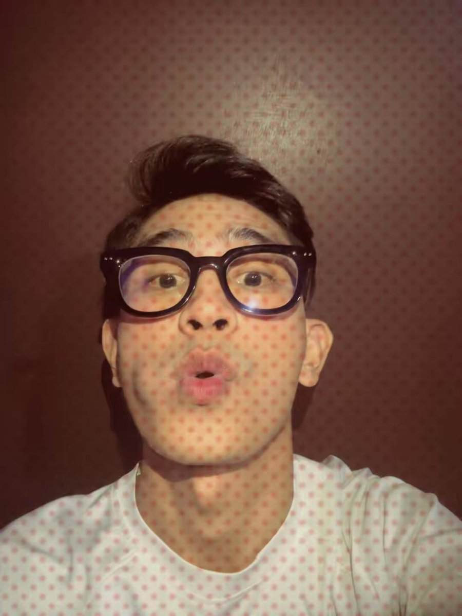 genzoutfit's tweet image. hi twitter #mutual #bogor