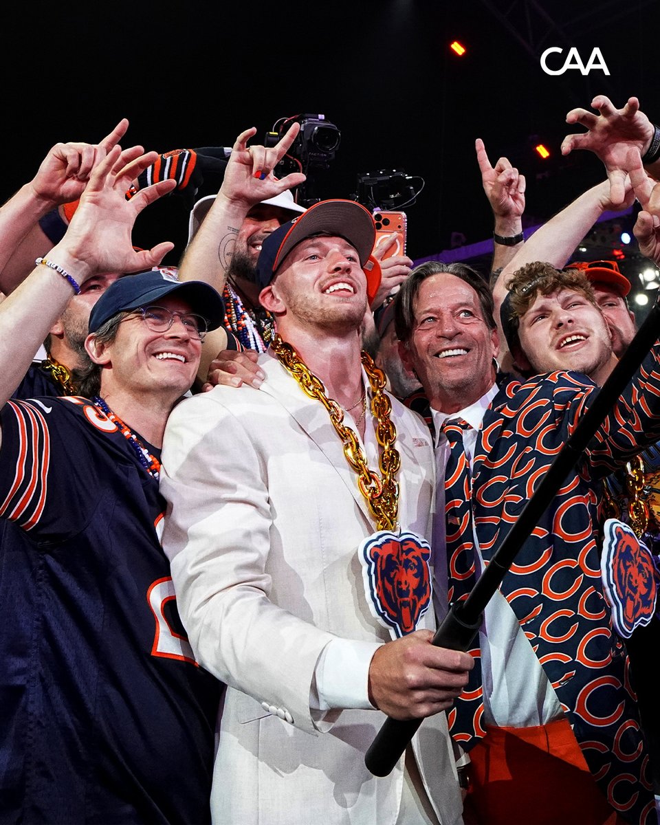 CAA_Football's tweet image. No better feeling 🙏

[ @DillonThieneman x @ChicagoBears ]

#CAA #EliteLivesHere #NFLDraft