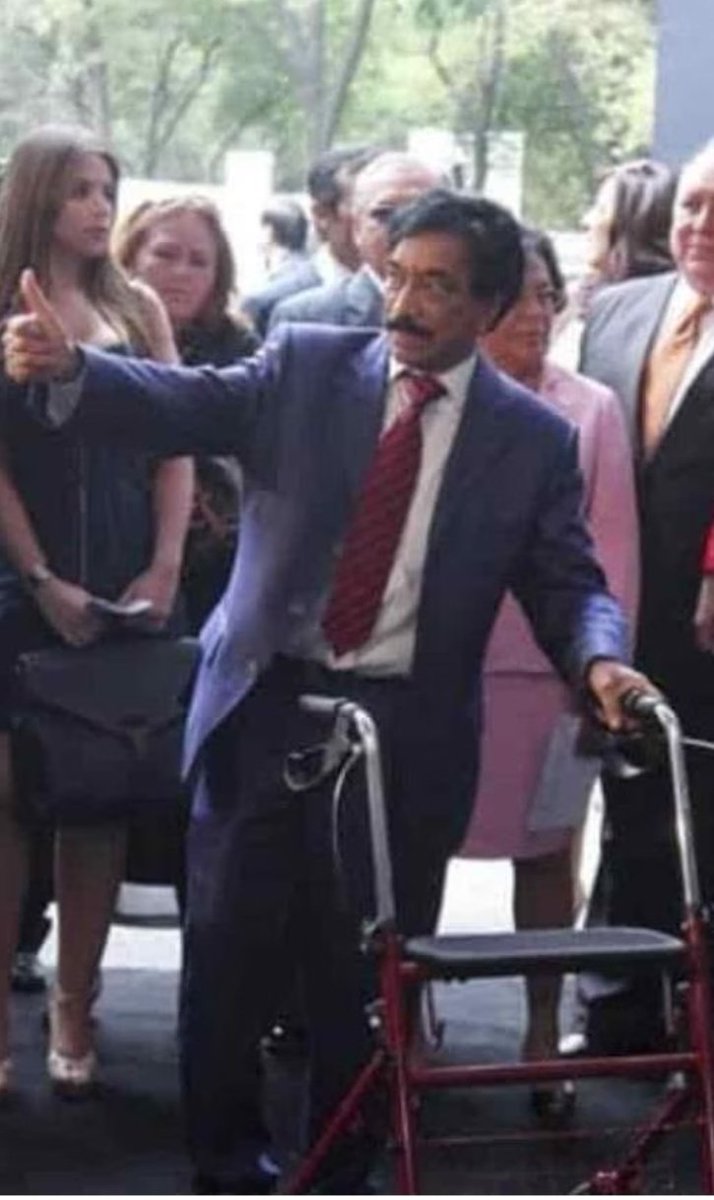 EleU EleU tweet media