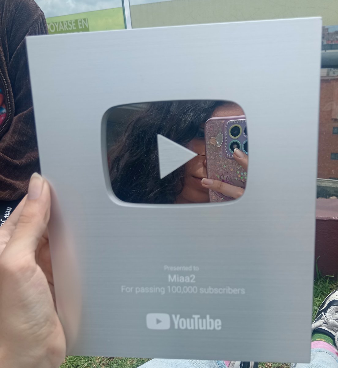 Es crazy tener una placa