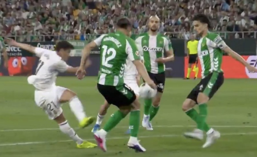 Not a penalty... in handball.