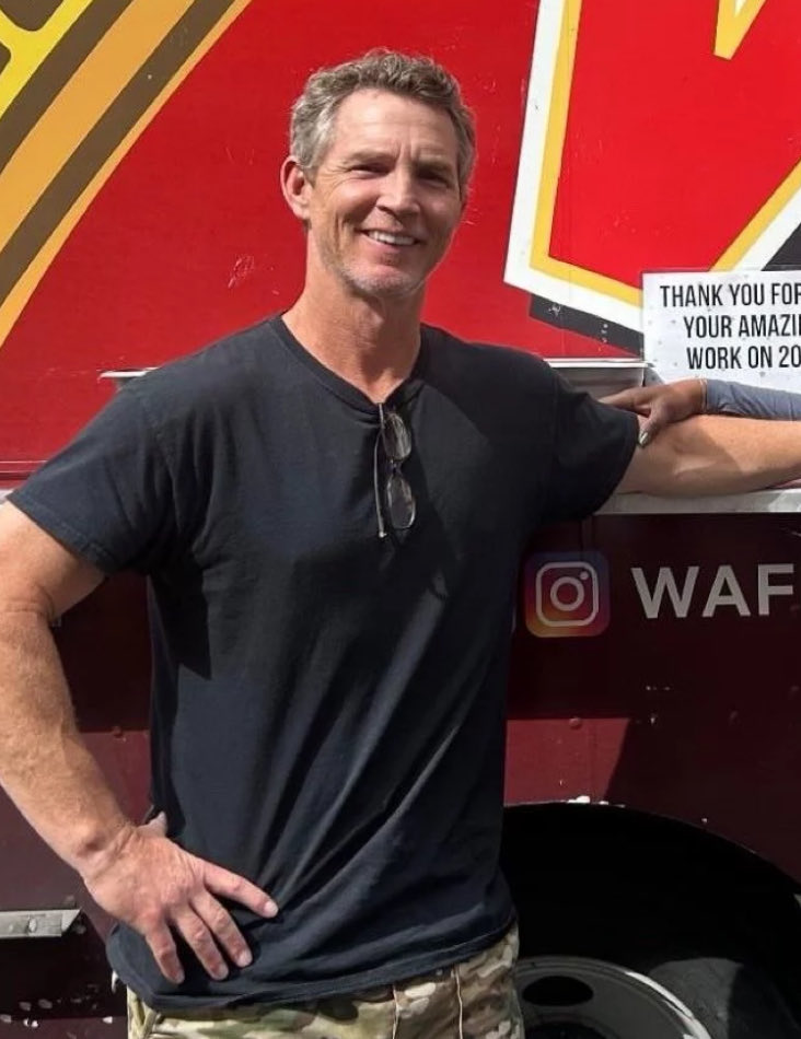 a lin ✩ tweet media