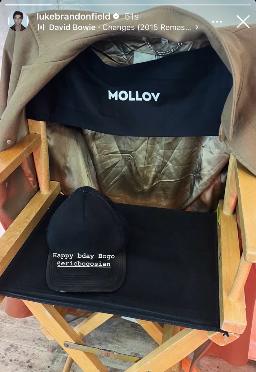 ariesmandeo's tweet image. okay lets be serious why did he post his own chair from the previous filming while congratulating eric and the way he and assad constantly hanging out lets all think straight