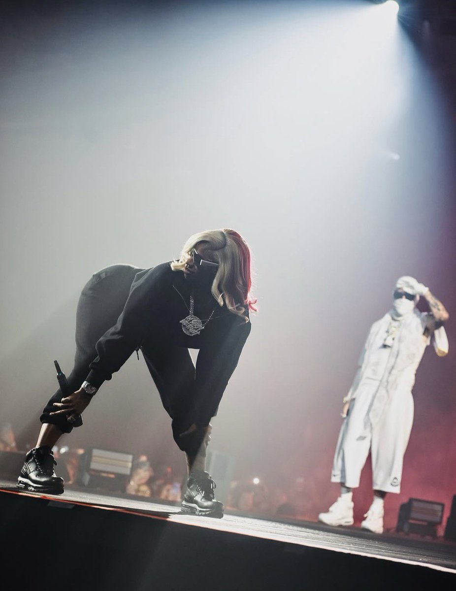 yeatlive tweet media