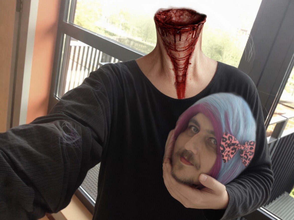 Robin 🥂 🇳🇴 🇨🇭 🍂🎃 tweet media