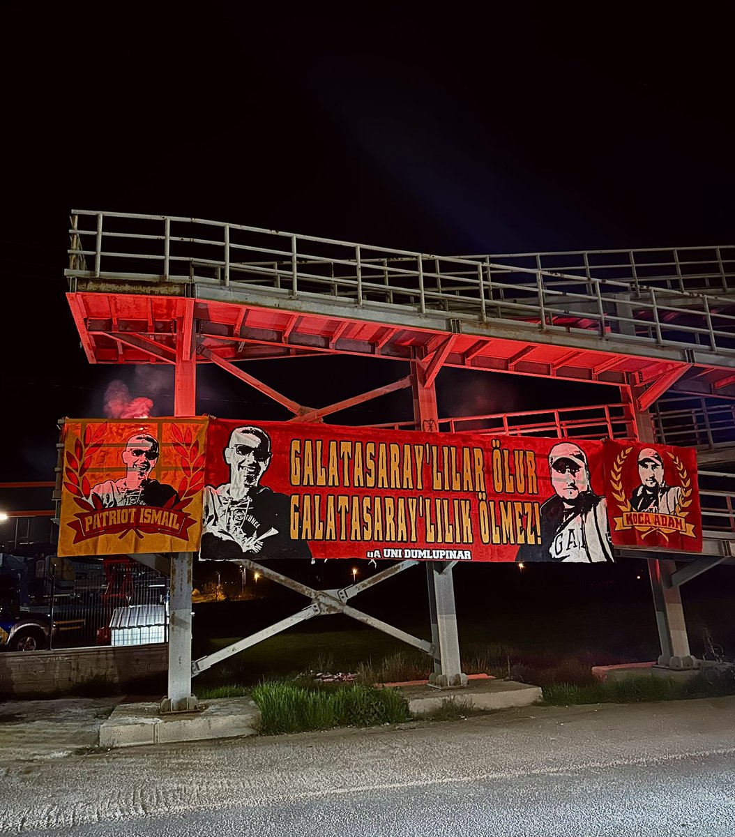 uAUNI_DPU's tweet photo. İnsanın en güzel hırkası, vefadır. 

Sizleri daima hatırlayacağız.

#ultrAslanUNI #Dumlupınar https://t.co/thF7fv0fnA