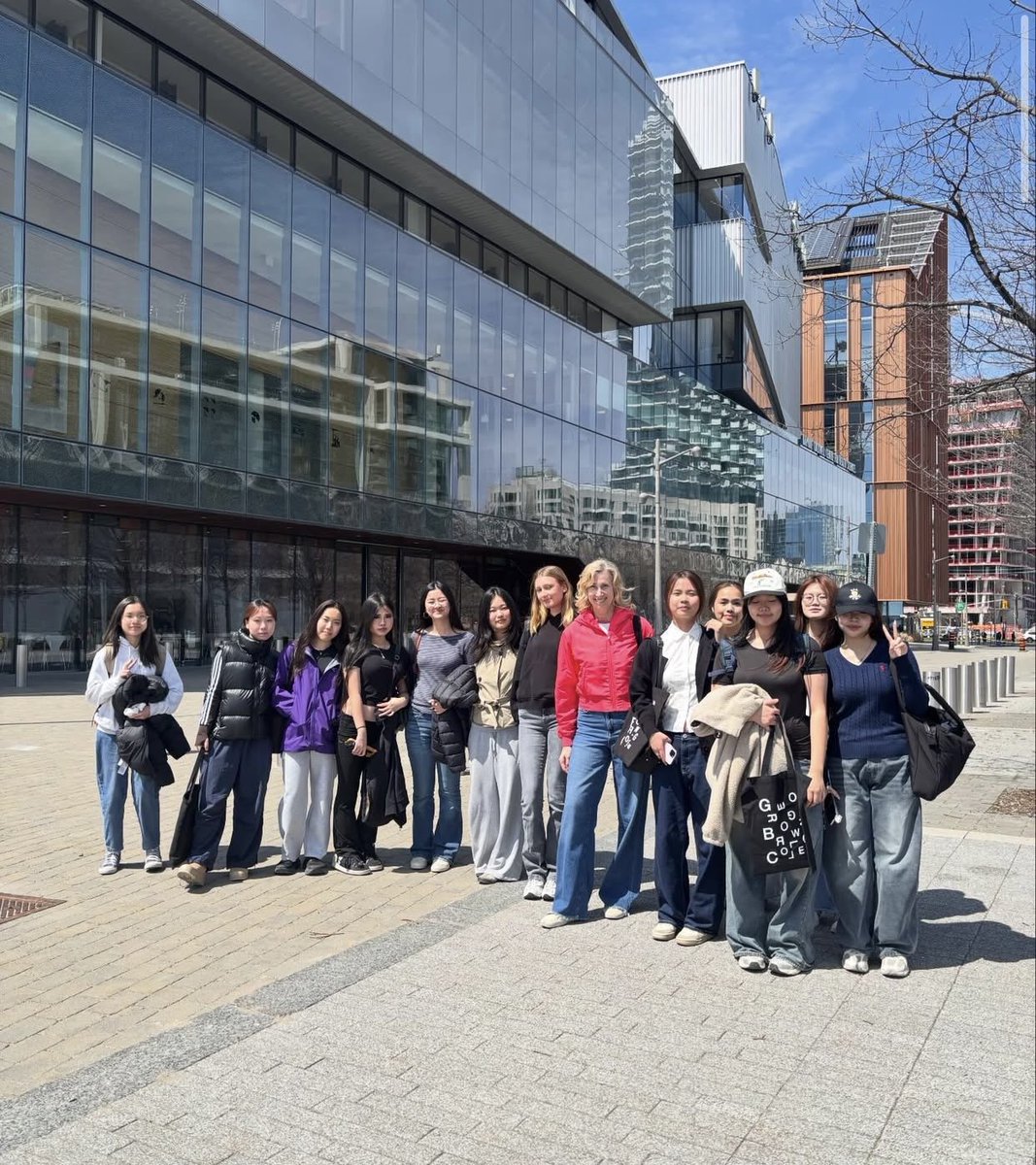 studyTDSB's tweet image. Campus tour @GBPolytech for our #internationalstudents @tdsb as part of our support for pathways planning, find out what’s right for them. Thanks to all who joined!
