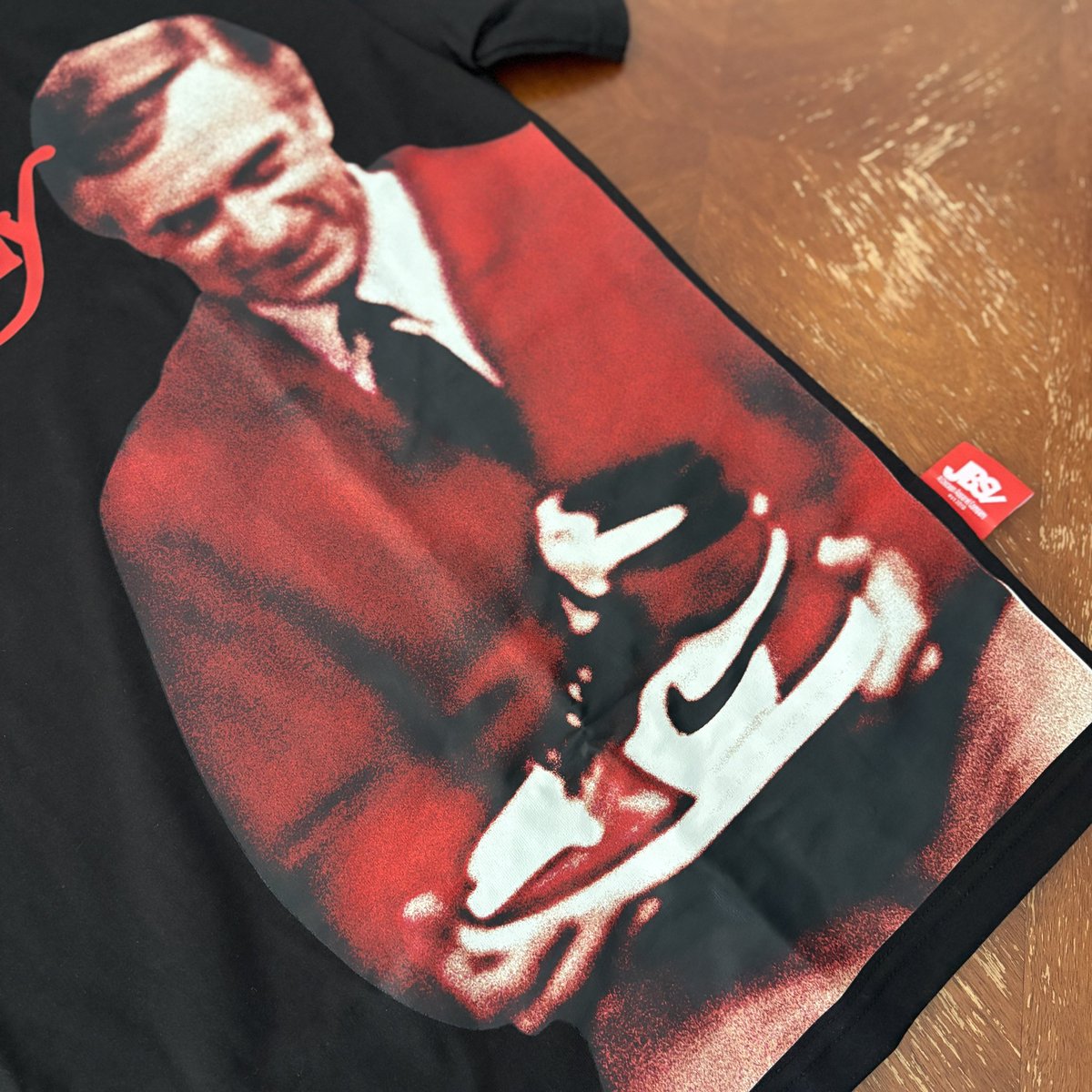 JaredWellman's tweet image. Check out this #MailCall📦 from @JBfromchicago! He put it out in the Twitter streets to pull up &amp;amp; test the quality of his pieces… I’m about to see if he’s about this life😂🫡. I’m not gonna lie though, I think we got a winner🙌😍

#TheseAreMyIndoorShoes #MrRogers