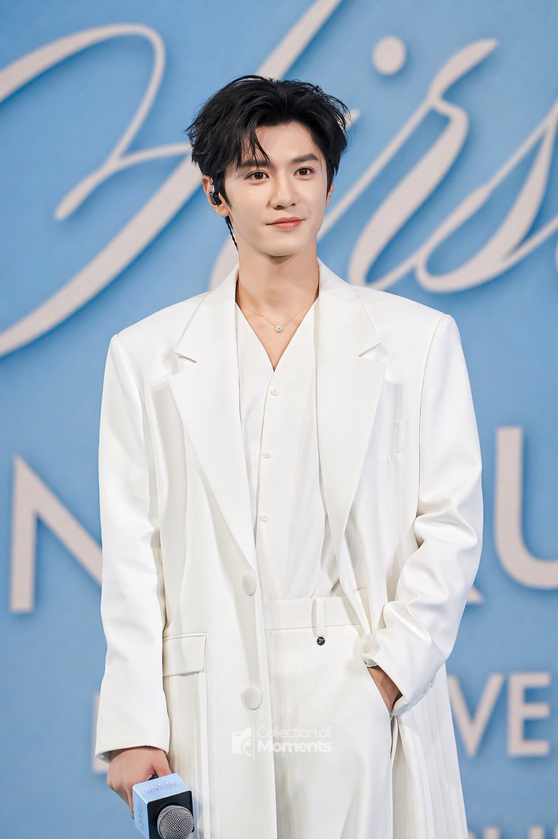 Collection of Moments tweet media