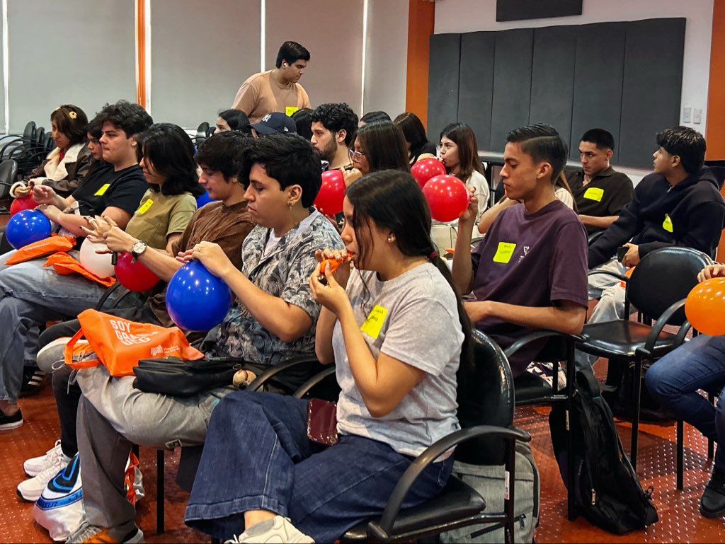 ucasagrande's tweet image. Así vivimos el último #WelcomeWeek 🙌✨
Días de aprendizaje, energía e integración que marcaron el inicio de algo grande 💫

Aún estás a tiempo. Escríbenos 🧡