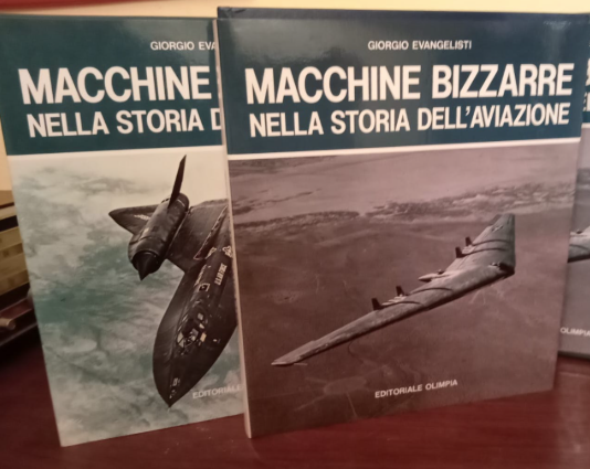 AeroEng37's tweet photo. @Hush_Kit A two-volume gallery of aviation misfits, by Giorgio Evangelisti, 1980. Probably weighs two and a half kilos, and it came with a rigid sleeve. My introduction to a lot of aviation oddities. https://t.co/yhFKphbF6P